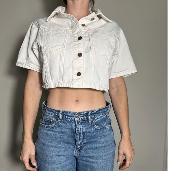 Zara Tops - Zara White Denim Short Sleeve Cropped Button Up Size Medium